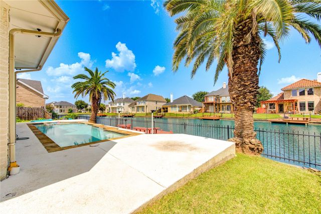14311 Tasmania Court, Sugar Land, TX 77498
