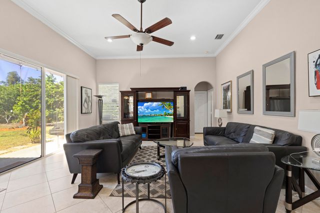 3968 W Hamilton Key, West Palm Beach, FL 33411