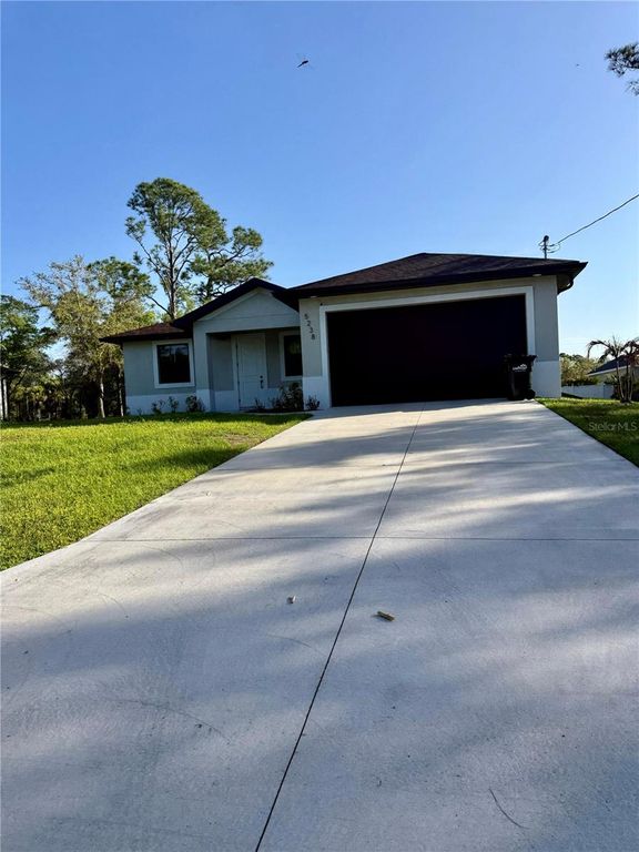 5238 FRIES AVENUE, North Port, FL 34288