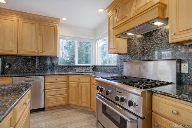 10130 Lodestone Way, Parker, CO 80134