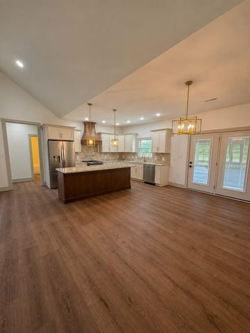 103 Choctaw Trail, Richmond, KY 40475