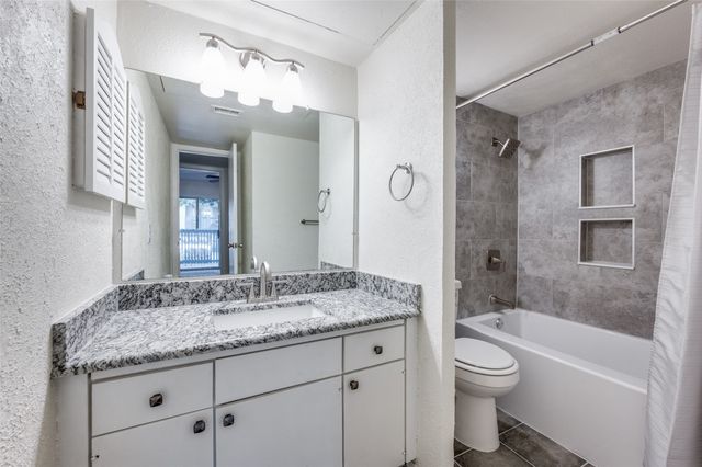 4859 Cedar Springs Road 147, Dallas, TX 75219