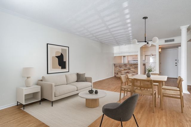 4859 Cedar Springs Road 147, Dallas, TX 75219