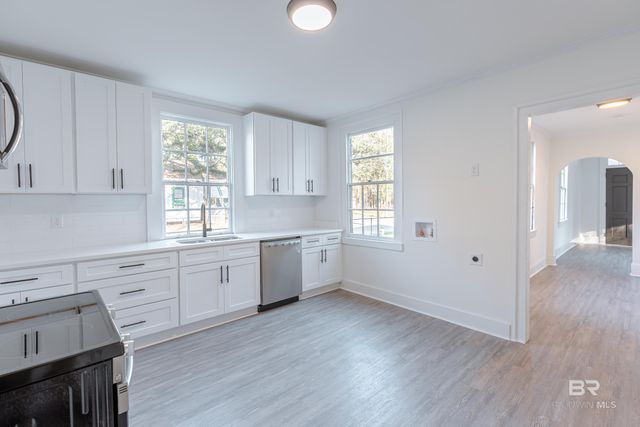 1013 Elmira Street, Mobile, AL 36604