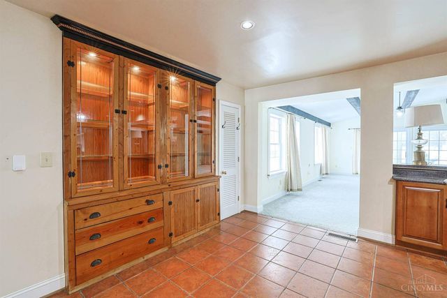 105 Red Bird Lane, Terrace Park, OH 45174