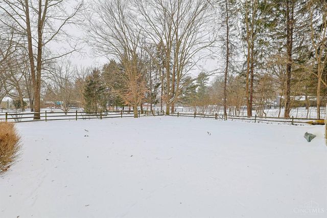 105 Red Bird Lane, Terrace Park, OH 45174