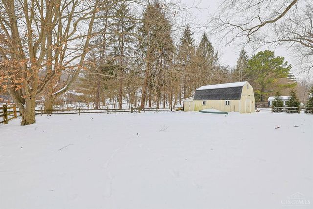 105 Red Bird Lane, Terrace Park, OH 45174