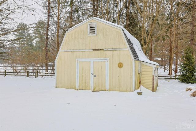 105 Red Bird Lane, Terrace Park, OH 45174