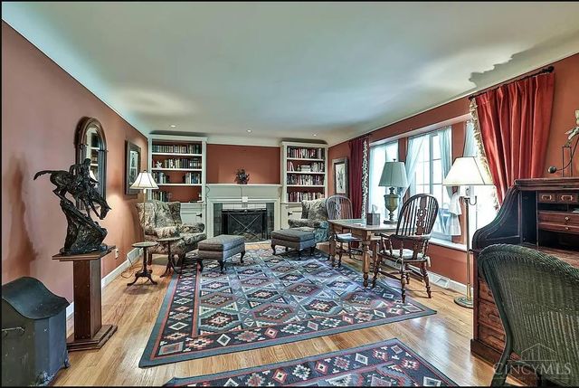 105 Red Bird Lane, Terrace Park, OH 45174