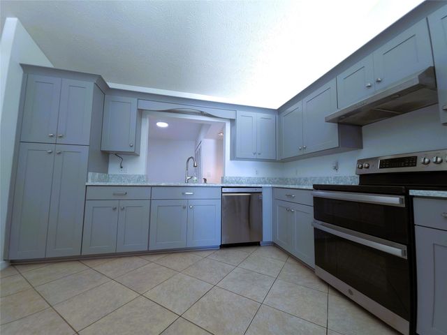 4525 NW Glazbrook Street, Port St. Lucie, Port St Lucie, FL 34983