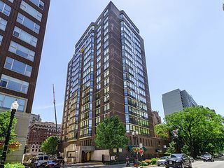 21 W Goethe Street 3L, Chicago, IL 60610