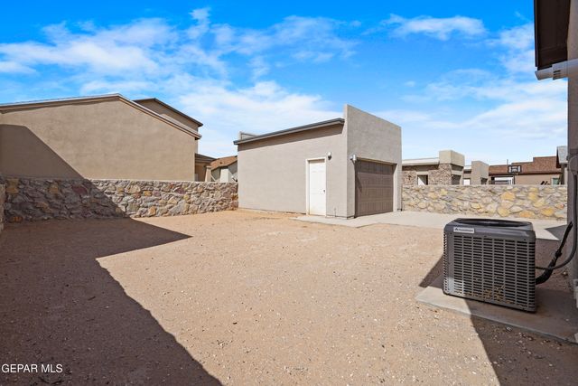 14333 Chris Zingo Lane, Horizon City, TX 79928