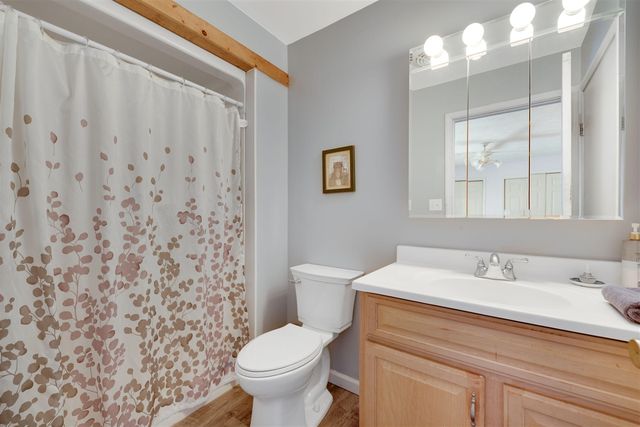 23836 N Shore Drive, Edwardsburg, MI 49112