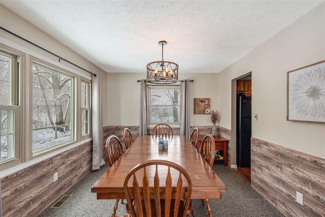 23836 N Shore Drive, Edwardsburg, MI 49112