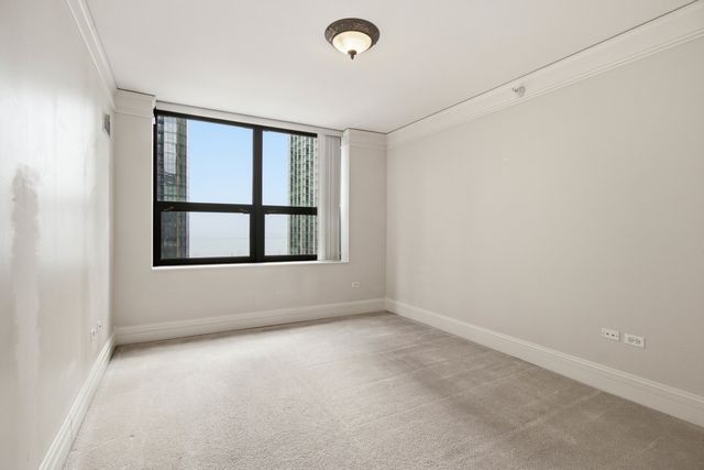 201 N Westshore Drive 1202, Chicago, IL 60601