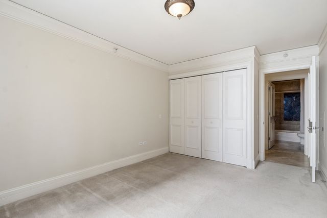 201 N Westshore Drive 1202, Chicago, IL 60601