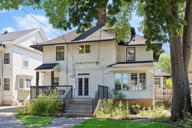 2504 Humboldt Avenue S, Minneapolis, MN 55405