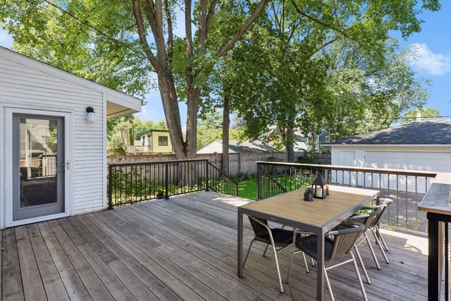 2504 Humboldt Avenue S, Minneapolis, MN 55405