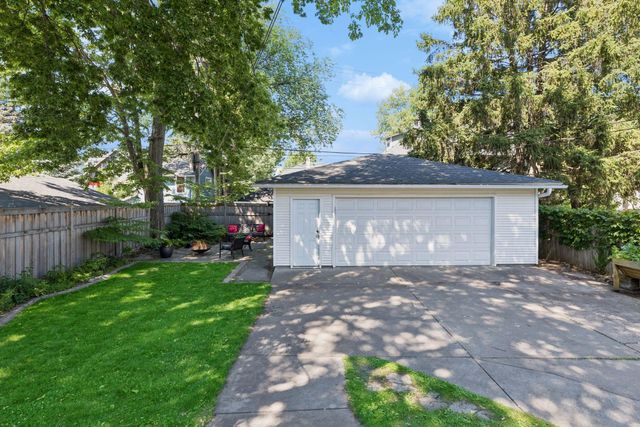 2504 Humboldt Avenue S, Minneapolis, MN 55405