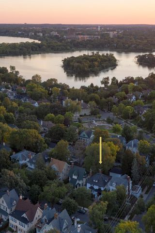 2504 Humboldt Avenue S, Minneapolis, MN 55405