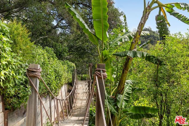 1900 Old Ranch Road, Los Angeles, CA 90049