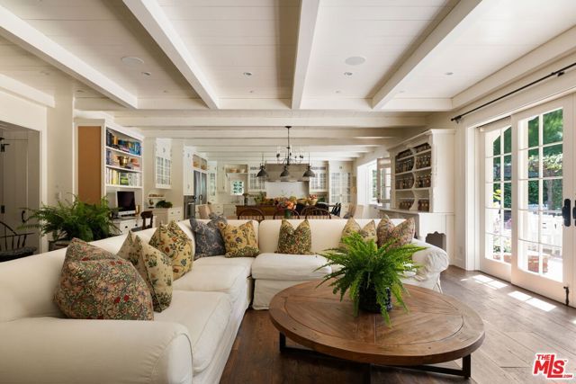 1900 Old Ranch Road, Los Angeles, CA 90049