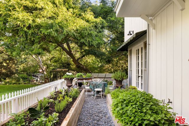 1900 Old Ranch Road, Los Angeles, CA 90049