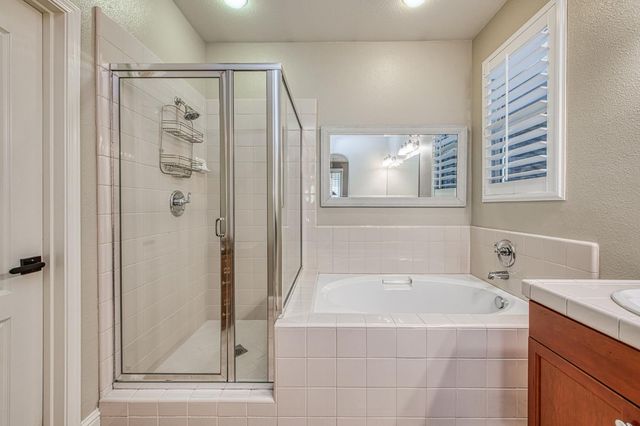 4226 Serena Lane, Clovis, CA 93619