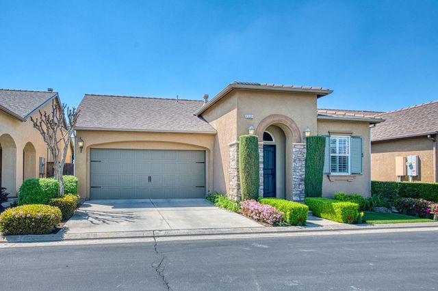 4226 Serena Lane, Clovis, CA 93619