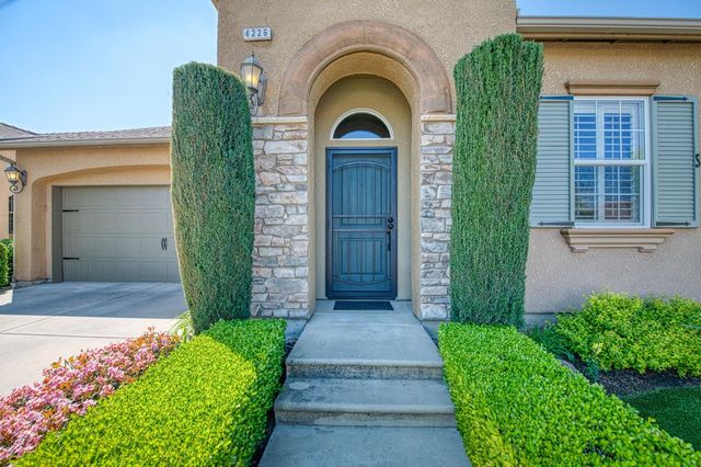 4226 Serena Lane, Clovis, CA 93619