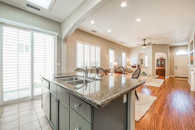 4226 Serena Lane, Clovis, CA 93619