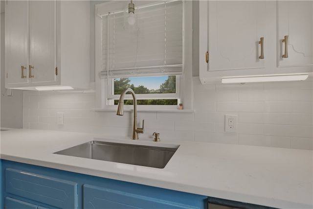 19 Flint Corn Road, Portsmouth, RI 02871