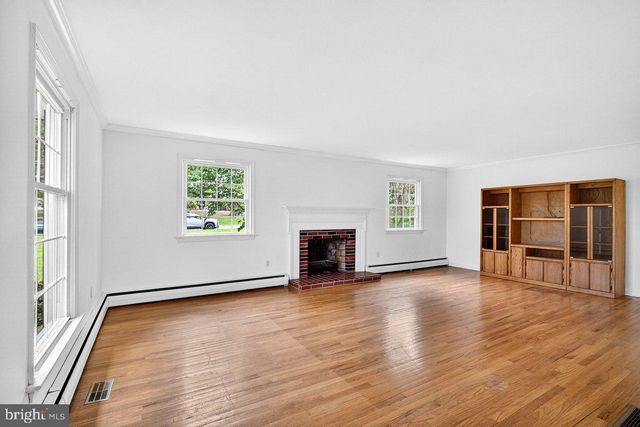 118 BULL RUN RD, Ewing, NJ 08638