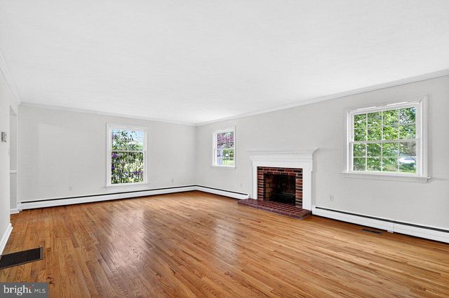 118 BULL RUN RD, Ewing, NJ 08638