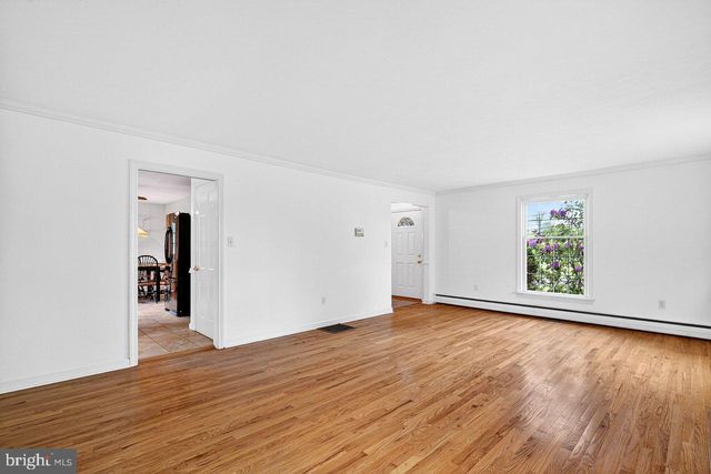 118 BULL RUN RD, Ewing, NJ 08638