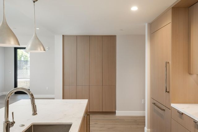 450 FIRST 108, Los Altos, CA 94022