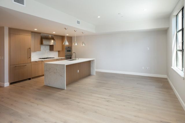 450 FIRST 108, Los Altos, CA 94022
