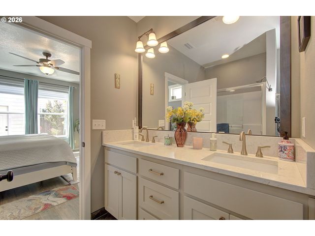 10312 Ne 104TH Ave, Vancouver, WA 98662