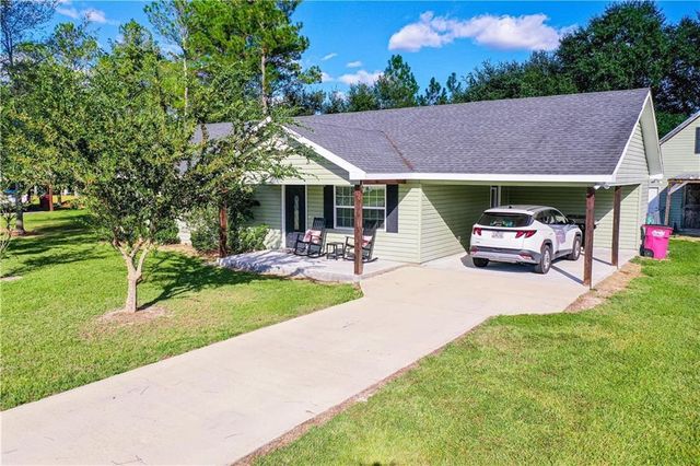4750 Otter Creek Circle, Blackshear, GA 31516