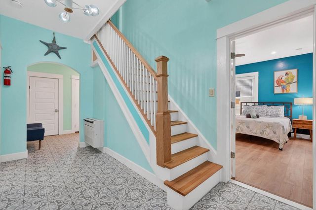204 PALMETTO STREET, New Smyrna Beach, FL 32168