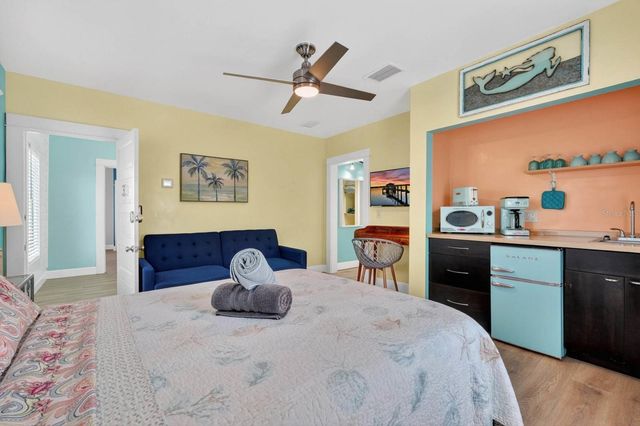 204 PALMETTO STREET, New Smyrna Beach, FL 32168