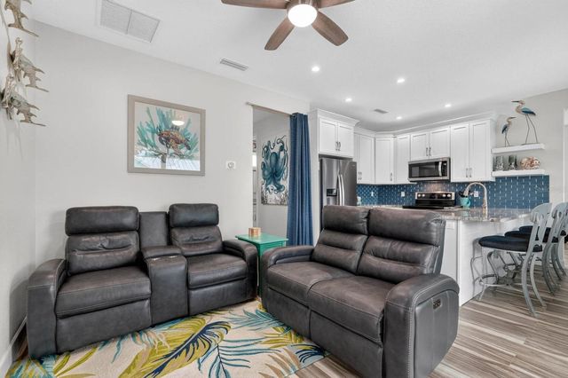 204 PALMETTO STREET, New Smyrna Beach, FL 32168