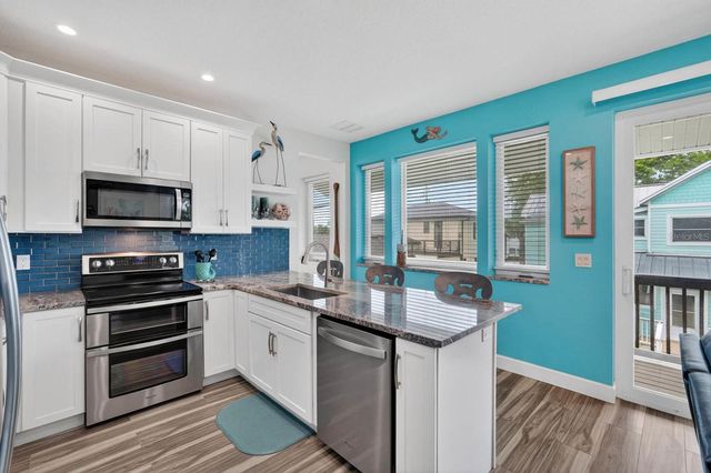 204 PALMETTO STREET, New Smyrna Beach, FL 32168
