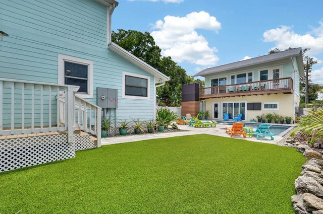 204 PALMETTO STREET, New Smyrna Beach, FL 32168