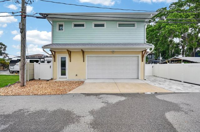 204 PALMETTO STREET, New Smyrna Beach, FL 32168
