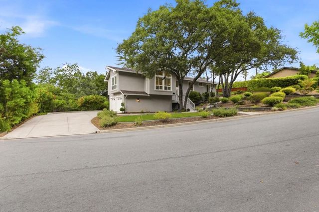 7111 Wooded Lake Drive, San Jose, CA 95120