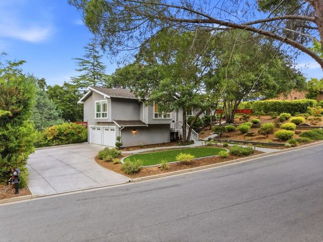 7111 Wooded Lake Drive, San Jose, CA 95120