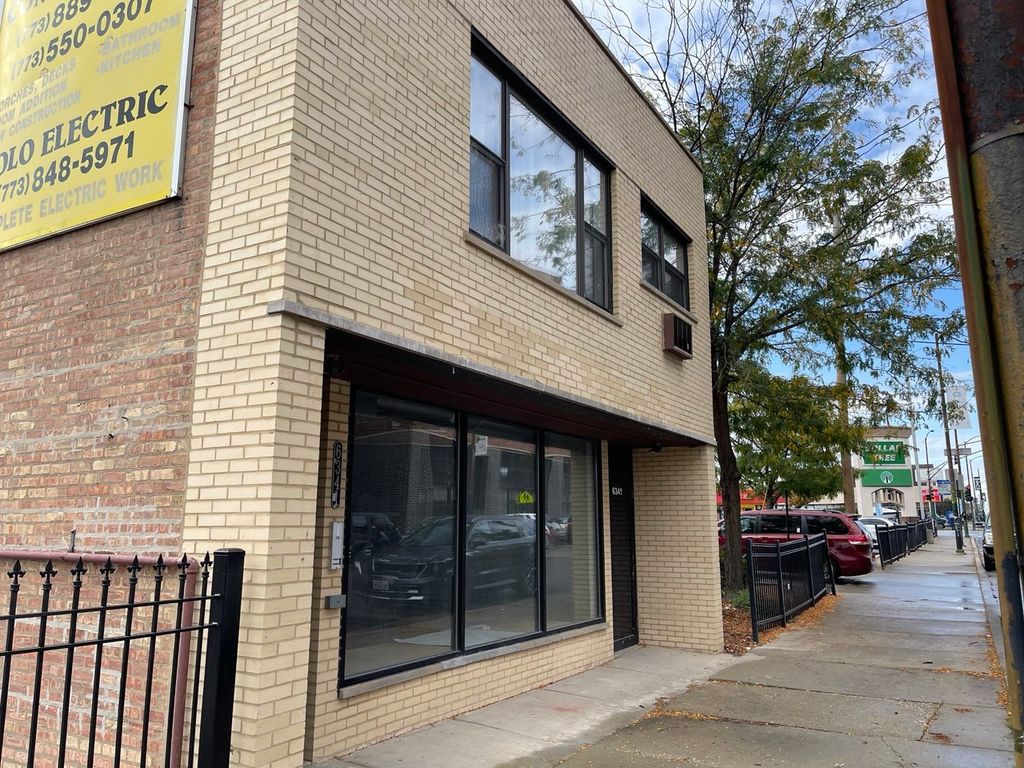 6341 W Belmont Avenue 2R, Chicago, IL 60634