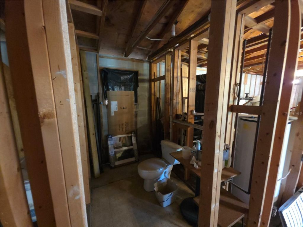 Image 13 of property listing at 2323 STATE ROAD 33, Clermont, FL 34714