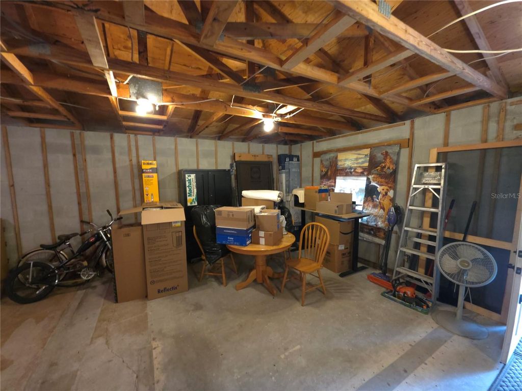 Image 18 of property listing at 2323 STATE ROAD 33, Clermont, FL 34714